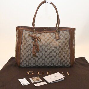 Gucci Bella Tote. Authentic and New with Tags. Great for Travel. Spacious.